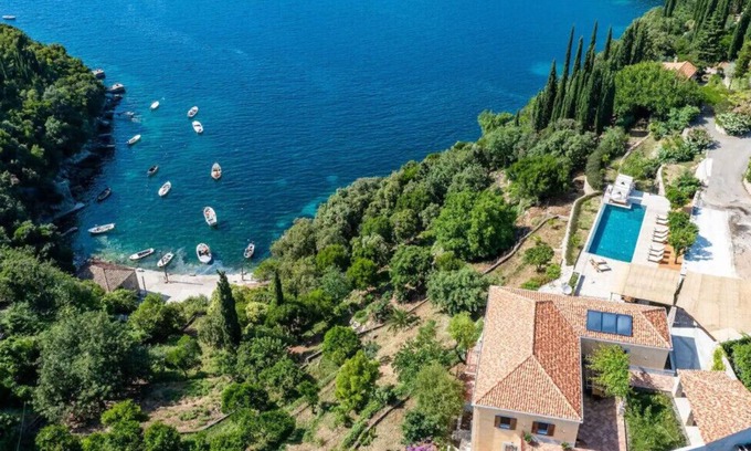 Molunat Villa | Beautiful Villa Palma with view on the sea in Dubr