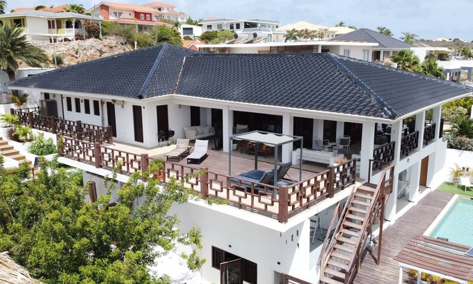 Jan Thiel Villa | Beautiful Villa with pool near the beach for groups