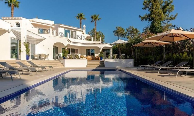 Almancil Villa | Beautiful Villa with Private Pool in the Monte Golfe area of Quinta do Lago W118 - Almancil, Algarve