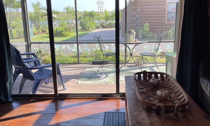 Okeechobee Cabin | Beautiful Waterview Cabin with dock and access to Lake Okeechobee