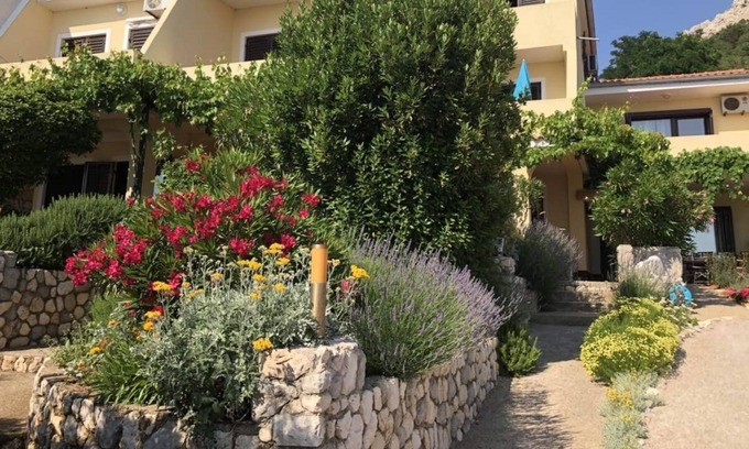 Stara Baska Apartment | Beautiful Zala apartment with stunning views over Adriatic sea