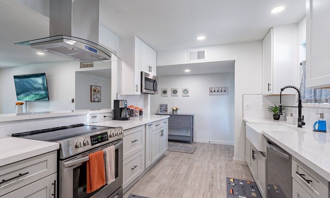 Cox Heights House | Beautifully remodeled house with King Suite near Old Town Scottsdale