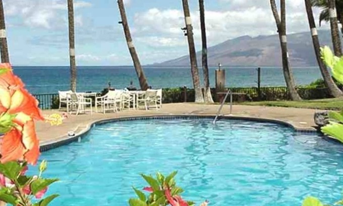 Wailea Apartment | Beautifully Studio Condo just steps to the Beach. Stunning Ocean Front Pool.