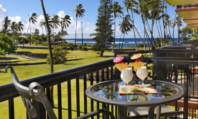 Poipu Condo | Beauty, comfort, and value describe this one bedroom condo in sunny Poipu!