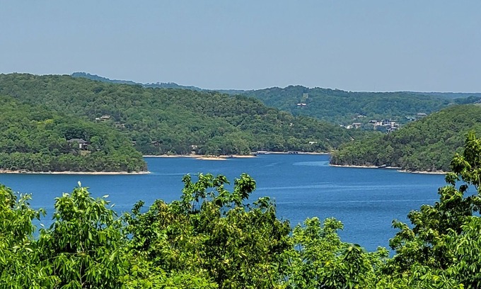 Sylvan Shores House | Beaver Lake House, Lake View, Dock Access Swim Deck, Eureka Springs
