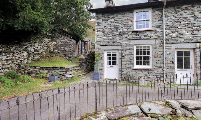 Chapel Stile Cottage | BECK STEPS, pet friendly, character holiday cottage in Chapel Stile