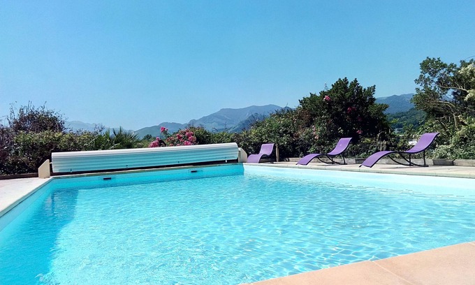 Loubajac House | Bed and breakfast at the farm, Lourdes, Pyrenees, ANOUSTA