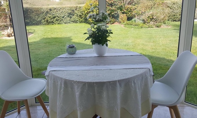 Nevez House | bed and breakfast chez josiane calme grand jardin