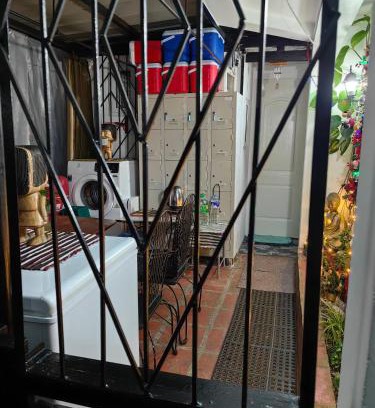 Tuba Bed & Breakfast | Bed and Breakfast Small Cozy Room with Balcony, T&B, Fast WiFi, Netflix