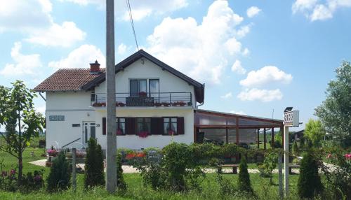 Svajcarnica Bed & Breakfast | Bed & Breakfast Ana