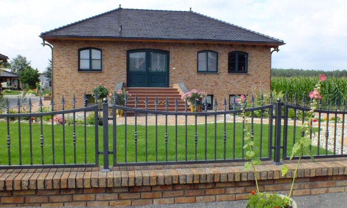 Friedland Bed & Breakfast | Bed & Breakfast Elseline