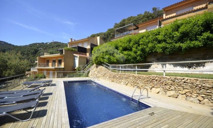 Sa Tuna Apartment | Begur Apartment, Sleeps 7 with Pool and Air Con