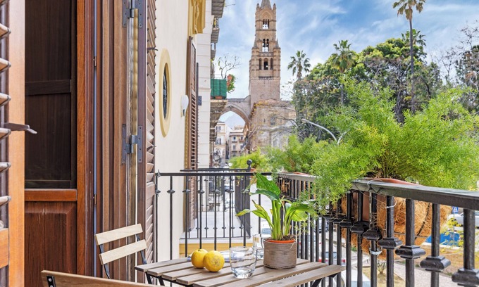 Albergheria Apartment | Behind the Cathedral Appartamento di Charme in Pieno Centro Storico