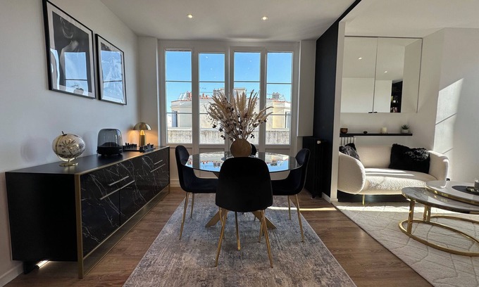 Centre Ville Apartment | Bel Appartement Moderne Balcon vue Tour Eiffel