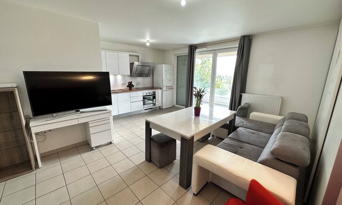 Republique Apartment | Bel Appartement F3 Nanterre -ladefense Arena
