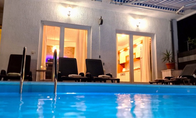 Kastel Kambelovac House | Bella Ciao holiday house with pool