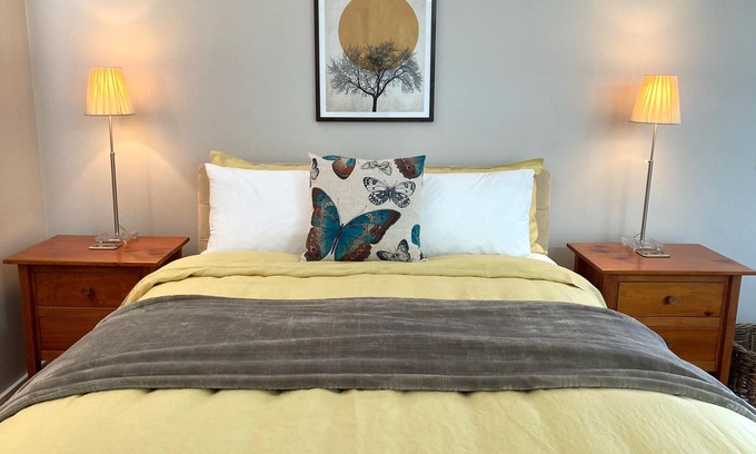 Woodend Apartment | Bella Loft: A studio apartment in the heart of Woodend