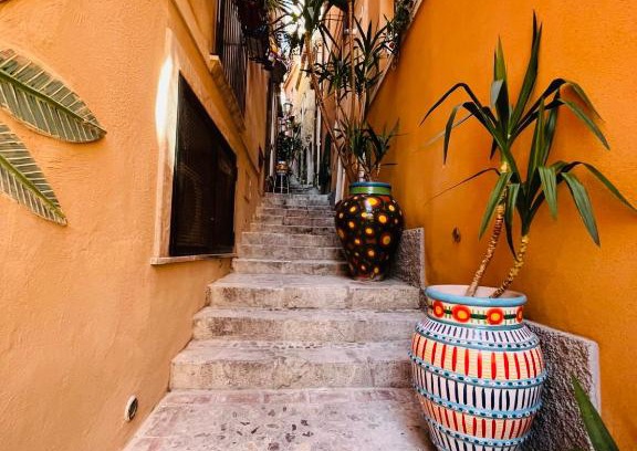 Taormina City Centre House | Bella Tao