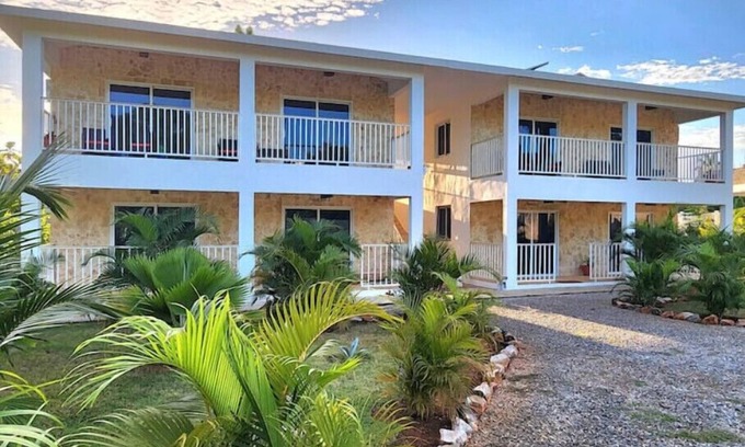 Las Galeras Apartment | Bella Villa large apart for 4 with pool, jacuzzi @ 5 min walk to beach!
