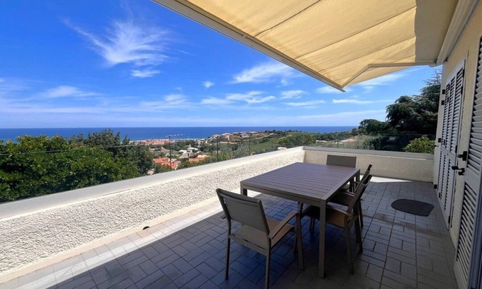 Solenzara Apartment | BELLA VISTA-WIFI-PANORAMIC SEA VIEW