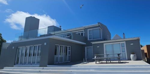 Yzerfontein House | Bella Vista Yzerfontein - No loadshedding - Home away from home