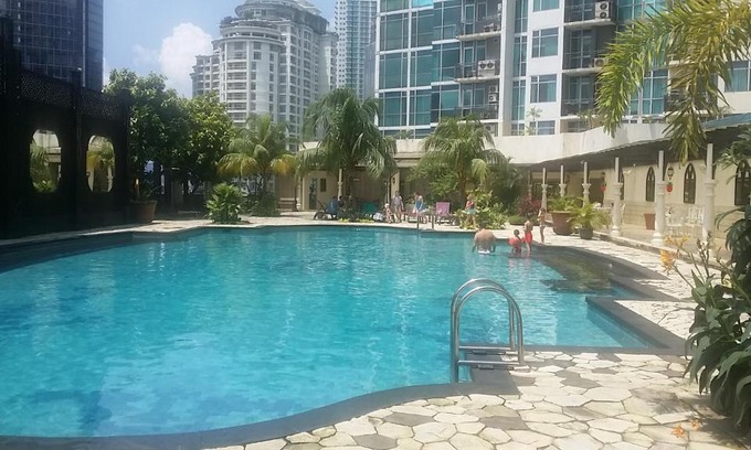 Kuningan House | Bellagio Residence Private King Room in Shared 2BR Apartment