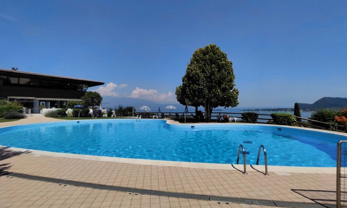 Pieve Vecchia Apartment | Bellavista CRB By Bookinggardalake
