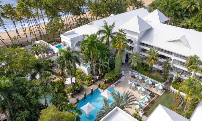 Palm Cove Apartment | Belle Escapes Poolside Ground Floor Suite 41 Alamanda Palm Cove