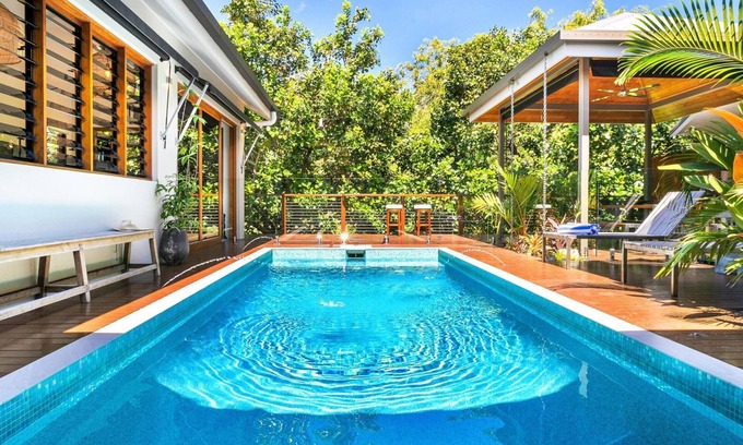 Palm Cove Villa | Belle Escpaes Reef Villa Palm Cove