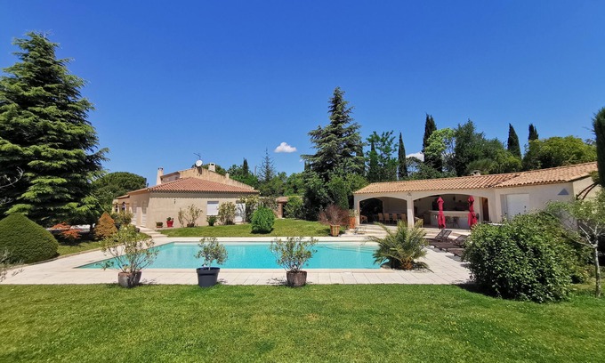Aix-en-Provence House | Belle Propriété Avec Piscine et Pool House à 4 km du Centre D'aix-en-provence