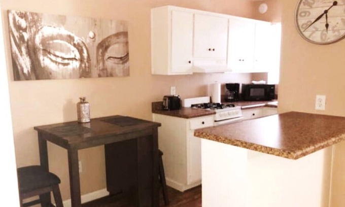 Midtown Apartment | Bellevue G · Great One-Bedroom Homestay in Midtown Tucson