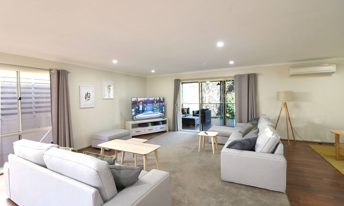 Eden House | Bellevue on the bay - 3+ nights
