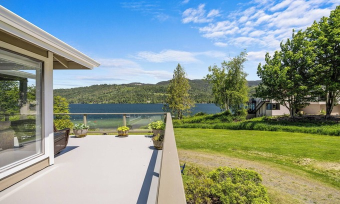 Sudden Valley House | Bellingham Lakefront Retreat - family fun on the lake awaits!