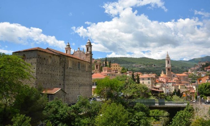 Bellissimi Apartment | Bellissimi Apartment, Sleeps 6 with Pool and Free WiFi
