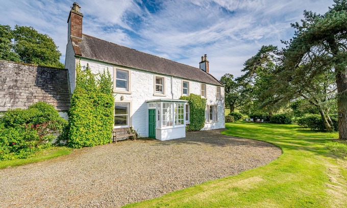 Castle Douglas Cottage | Bellrigg - a house that sleeps 8 guests in 4 bedrooms