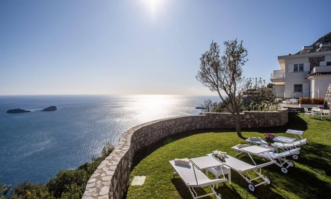 Colli di Fontanelle Villa | Belvedere delle Sirene: Views, Heated Pool & Concierge