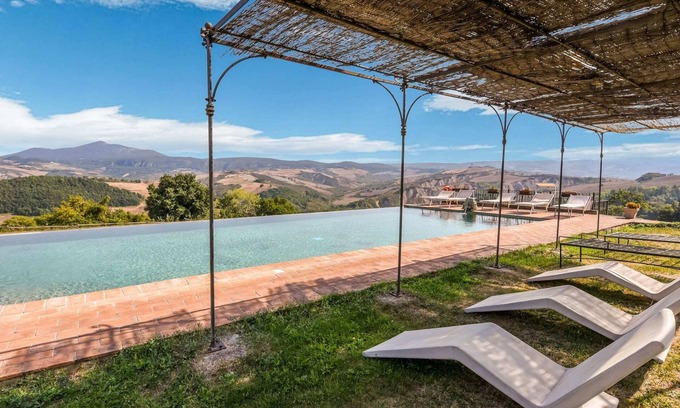 Il Poggio House | Belvilla by OYO Macetona - Archi