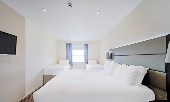 Newport Hotel | Belvilla Newport City Centre Hotel - Lifestyle