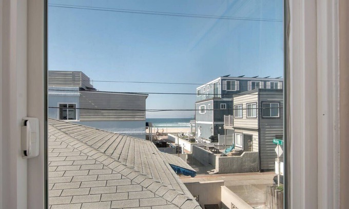 Mission Beach Apartment | Ben's Beach Bungalow 3, Ocean View Mission Beach 1BR