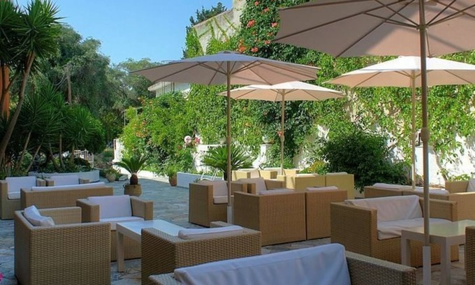Benitses Hotel | Benitses Arches