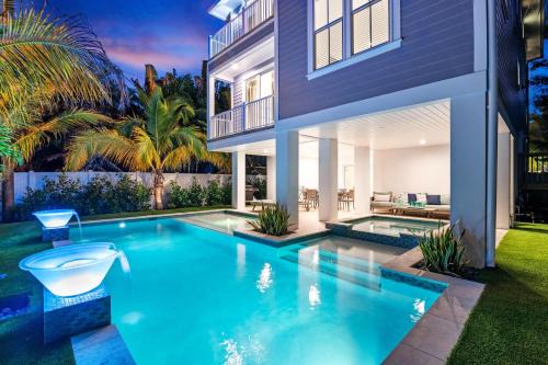 Bradenton Beach House | Bennys Bungalow - 2213