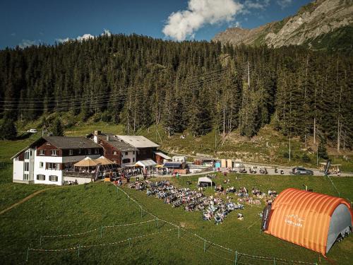 Lenzerheide Hotel | Berggasthaus Crest'ota
