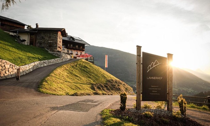 Lesachtal Hotel | Berggasthof - Pension Lahnerhof