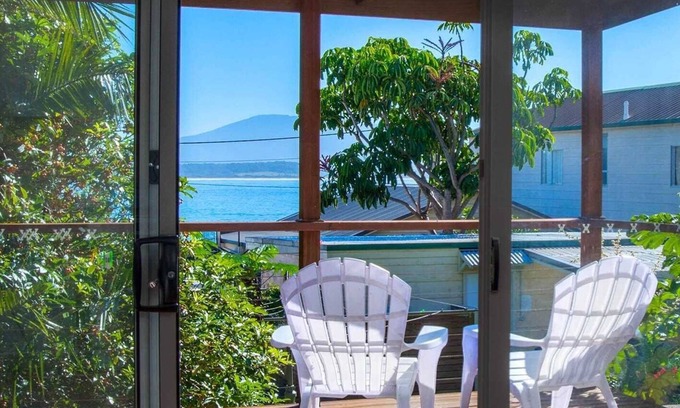 Bermagui House | Bermagui Bay Beach House. Bungalow in the Heart of Bermagui