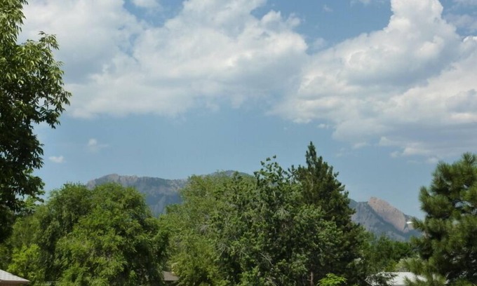 Martin Acres House | BEST DEAL IN BOULDER! - 3 Bedroom South Boulder Home