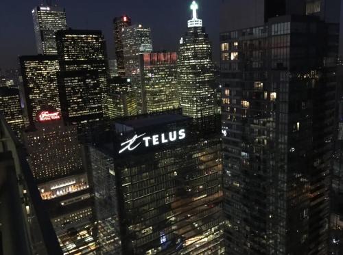 Toronto Entertainment District Apartment | Best Downtown Toronto View!