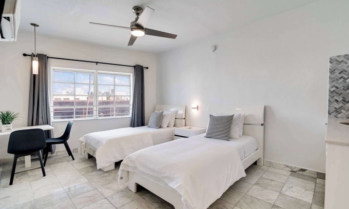 Flamingo/Lummus Condo | Best location by the Beach ! Free WiFi - TV - All amenities