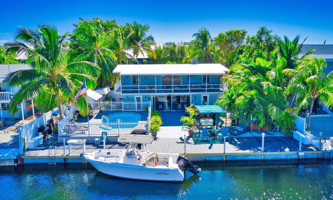 Sunshine Estates House | Best Location for Your best vacation!