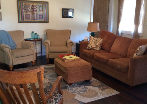 Canyon Cabin | BEST Location in Canyon! Historic Square, WTAMU, Palo Duro Canyon, TEXAS