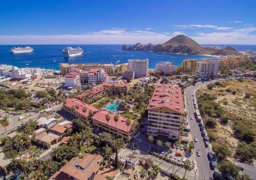 El Medano Ejidal Apartment | Best Location in Medano Beach -Marina Sol LRG 2 Bed Steps to Beach, Downtown & Marina